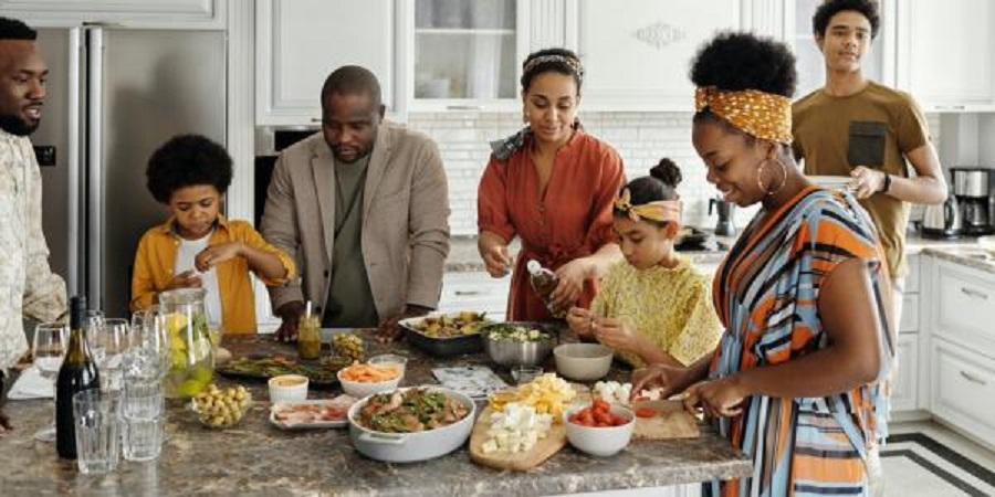 Are Family Dinners a Thing of The Past?