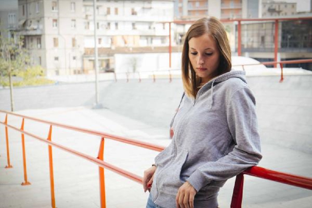 The really dangerous thing pregnant teens are doing to have smaller babies